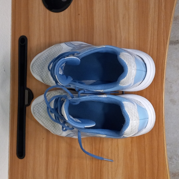 Asics - Picture 2 of 4